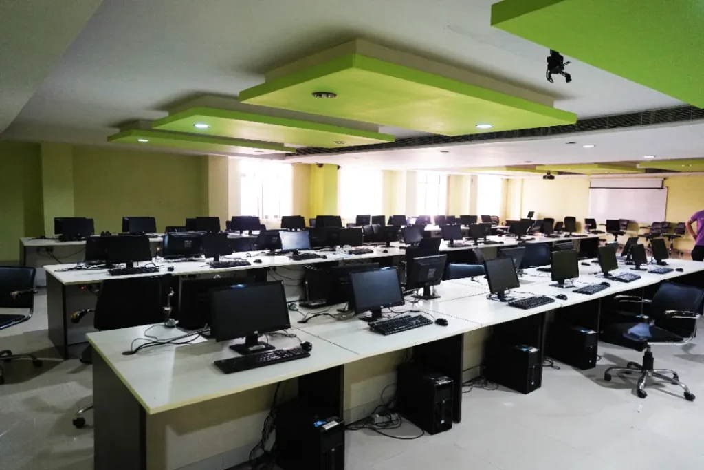 nda classes computer in Sikar